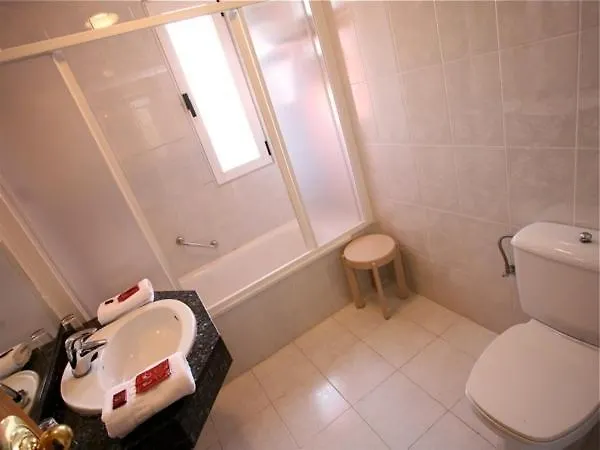 El Alfoz De Burgos 3* 빌라곤잘로페데르날레스