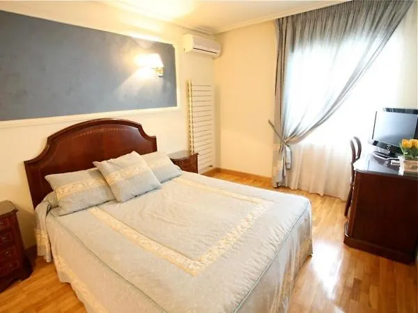 Hotel El Alfoz De Burgos 3*