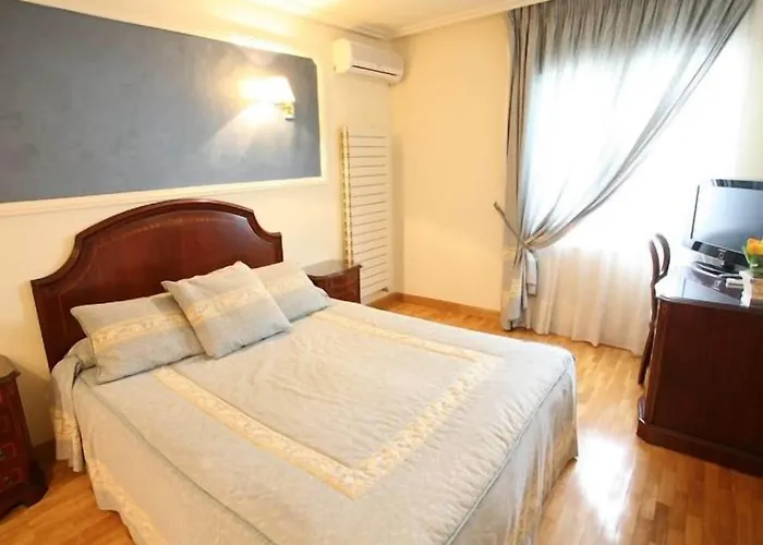 Hotel El Alfoz De Burgos 3*